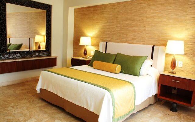 Two Bedroom Apartment by Grand Hotel Acapulco