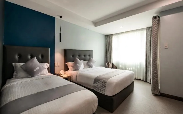 Oyo 207 Bay Area Suites Near Philippine General Hospital