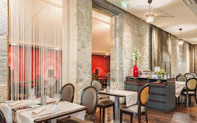 Logis Grand Hotel Des Bains