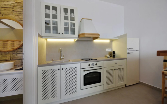 Giourgas Studios & Apartments