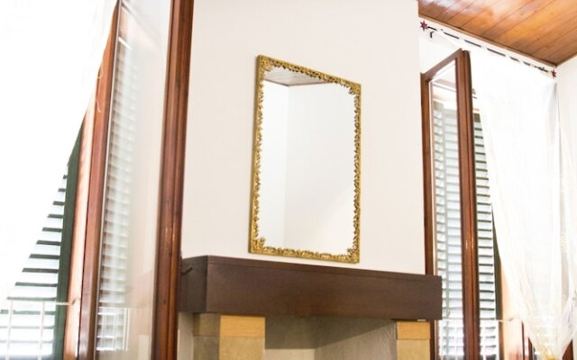 Spacious and Beautiful 60 sqm Apartment in the Very Heart of Bologna