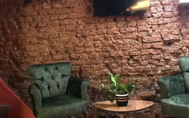 Taksim BrickTown Suite