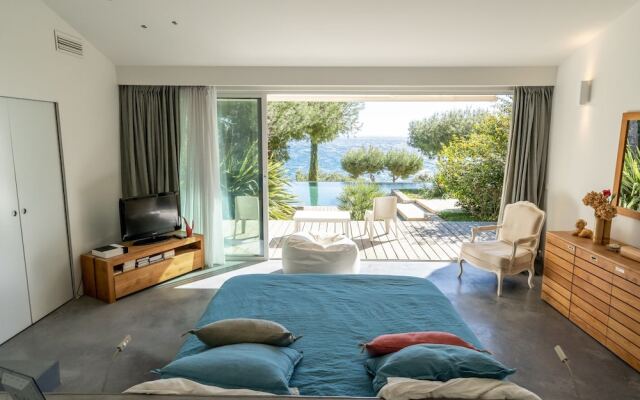 Homelly Propriété en bord de mer