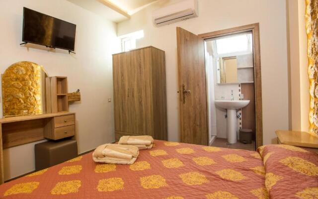 Errik Luxury House