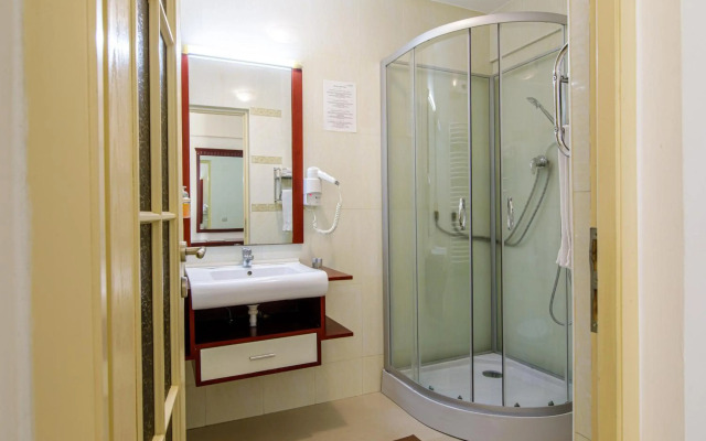 Lira Pacific Aparthotel
