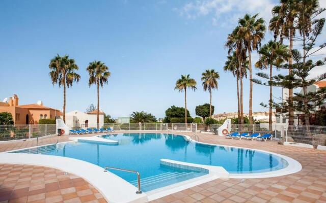 Apartamento Mango next to Del Duque Beach