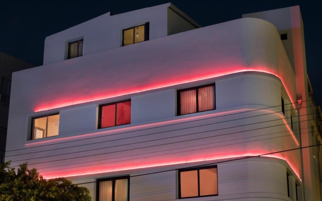 Scarlet Hotel