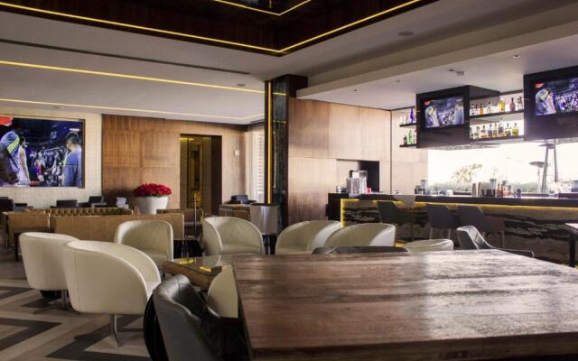 HS HOTSSON Hotel Leon