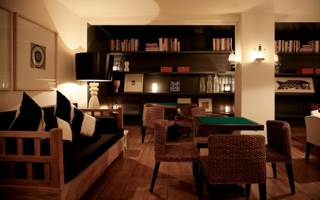 Hotel Trias