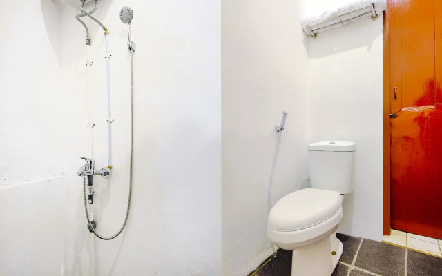 Super OYO 1788 House 24