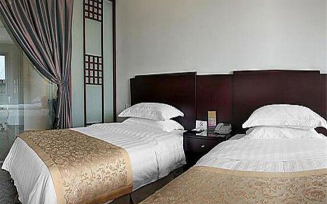 Golden Bridge Holiday Hotel
