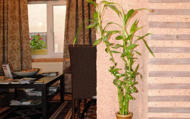 Hotel Buhara Family Inn