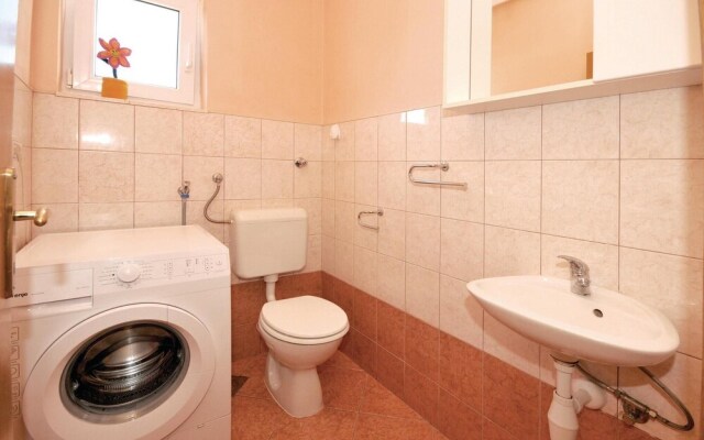 Nice Home in Kastel Novi With Wifi and 3 Bedrooms