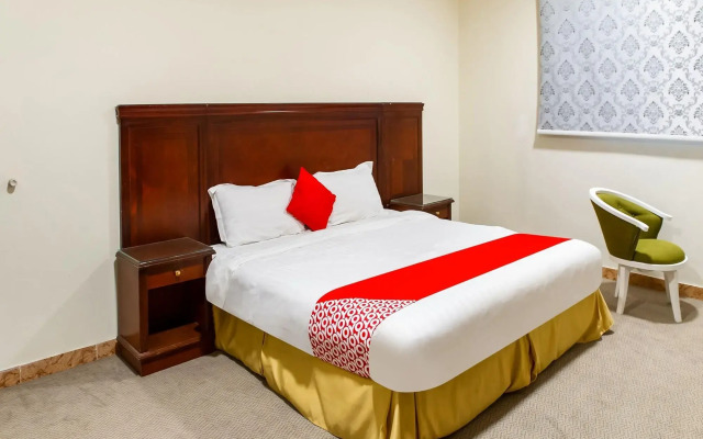 OYO 525 Rose Plaza 1