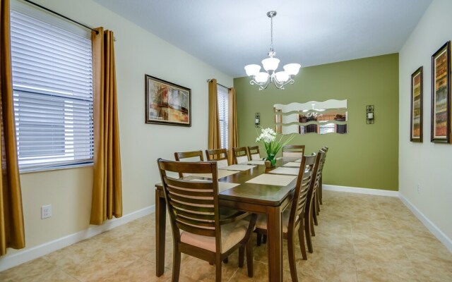 1422 Moonvalley Drive