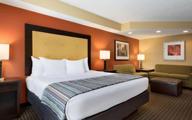 Holiday Inn Express Hotel & Suites Evansville