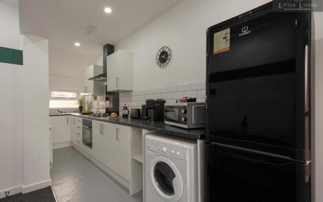 Leicester's Lyter living Serviced apartments Opposite Leicester Railway Station