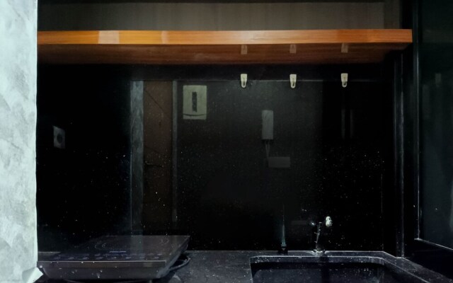 Relaxing Studio At Vida View Makassar Apartment