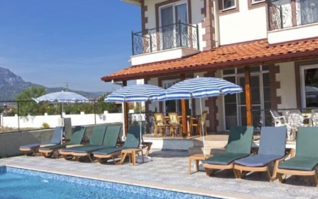 Mutlu Yasam Villalari 6 Bedrooms