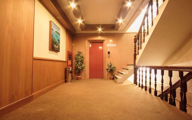 Bangkok Sahara Hotel