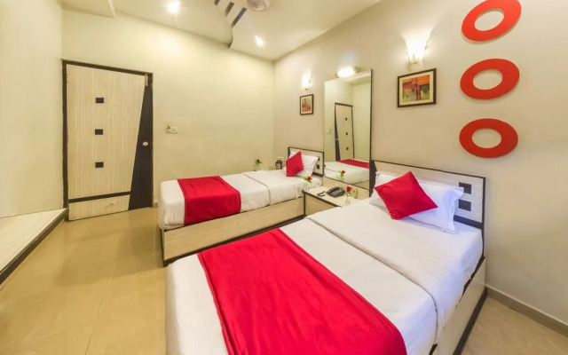 OYO 19003 Flagship Hotel Rudra Mahal