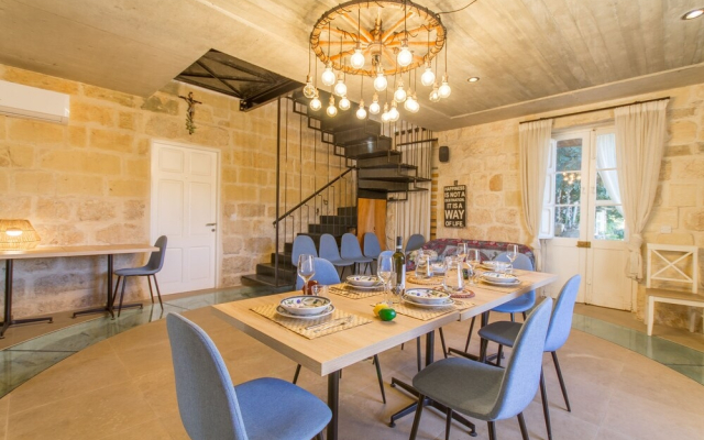 San Martin Wonderful Pool & Spa Villa