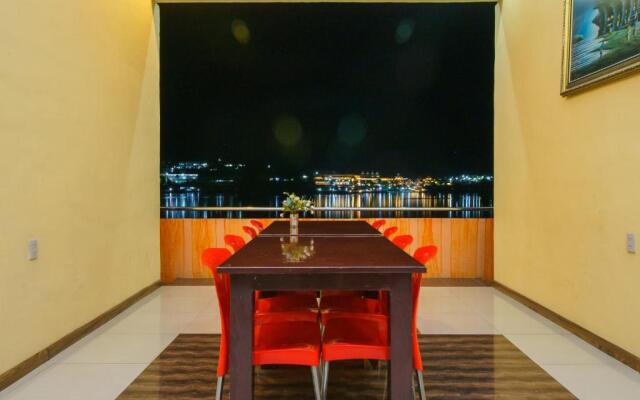 RedDoorz near Danau Toba Parapat