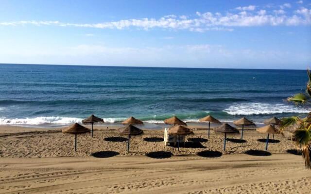 First line beach studio/Center/5p!