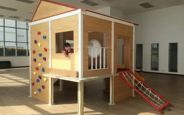 Vinz at Silverscape Luxury Residence