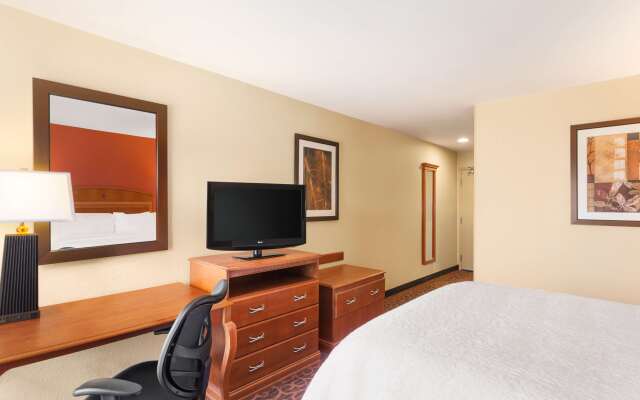 Hampton Inn Wichita-East