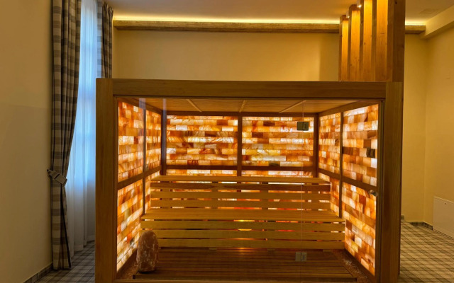 Pannonia Hotel