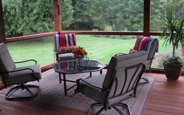 Strathcona Street Bed and Breakfast