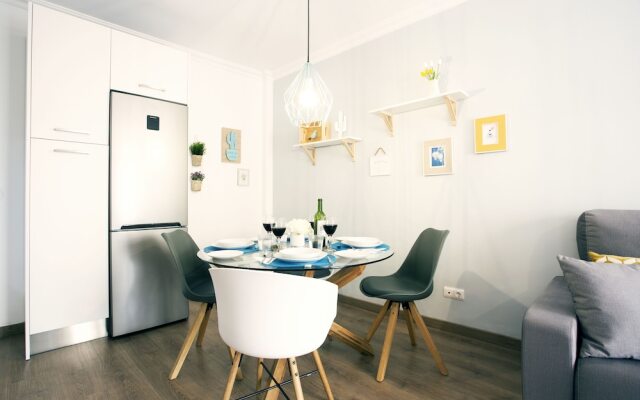 Bright & Quiet Apartment Malaga Center