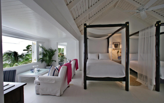 Round Hill Hotel And Villas