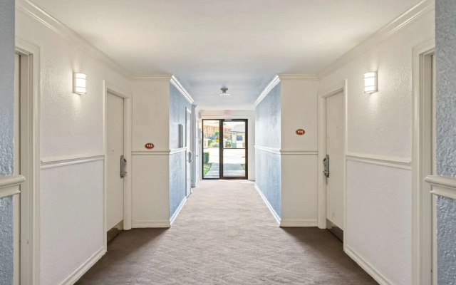 Americas Best Value Inn & Suites Brenham