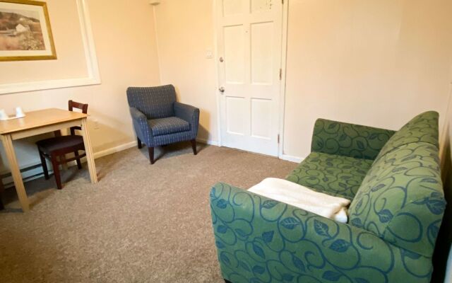 Country Place Inn And Suites