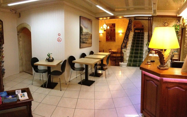 Acanthe du Temple Hôtel