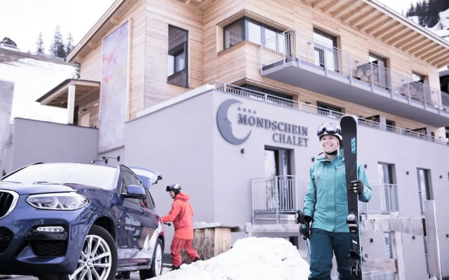 Mondschein Hotel and Chalet