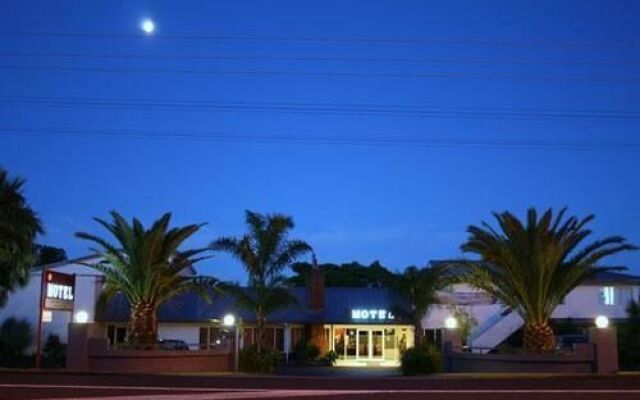 A K West Motel
