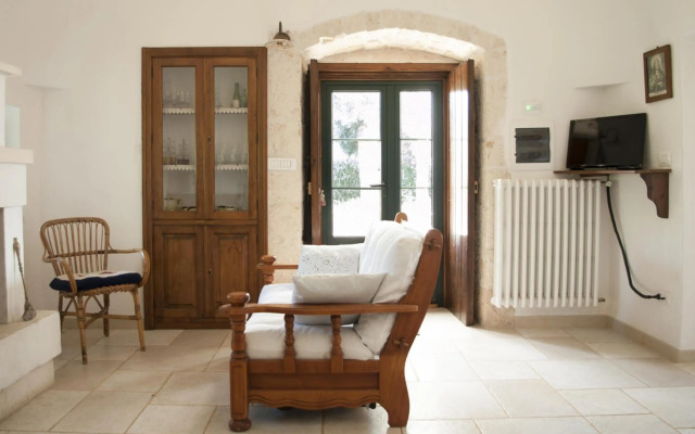 Trulli sul vignale in Masseria Santalachicca