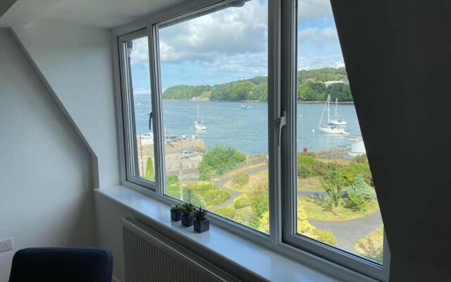 Apartment with stunning views of Menai Strait.
