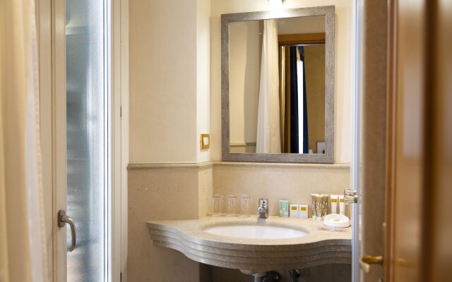 Piazza Di Spagna View