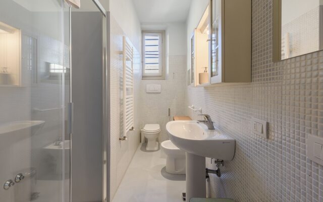 Ponte Vecchio 3 bedrooms by Mmega