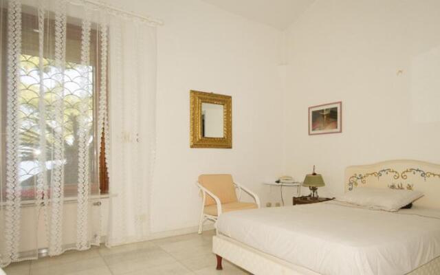Villa White