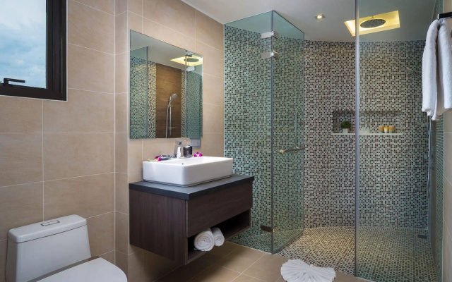 Lets Phuket Twin Sands Resort & Spa