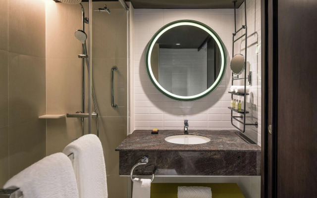 DoubleTree by Hilton Bangkok Ploenchit