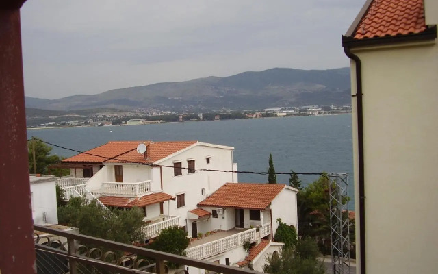 Maribela Apartment