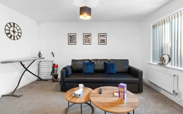 Homely 3 bed House Near Birmingham City Centre