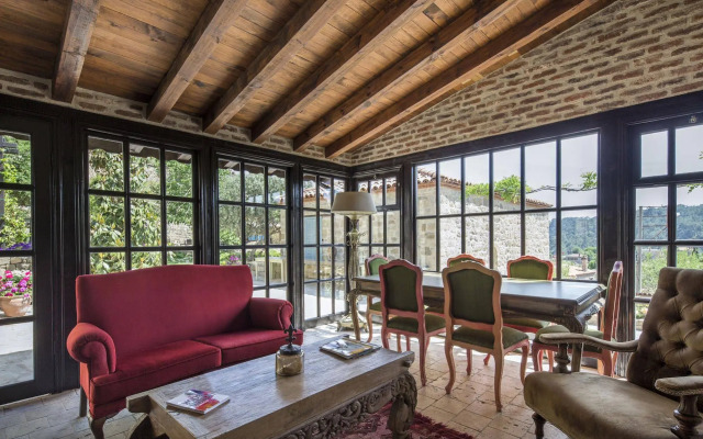 Ida Blue, Adatepe - Adults Only