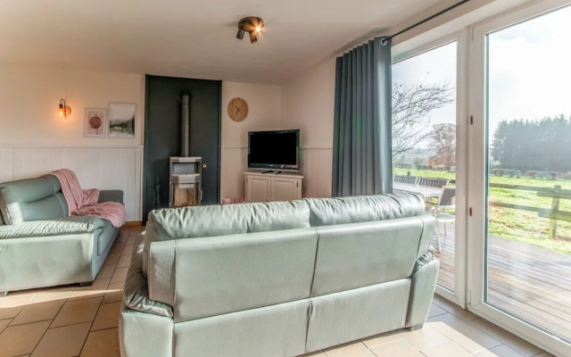 Picture-perfect Holiday Home in Sourbrodt With Garden, BBQ